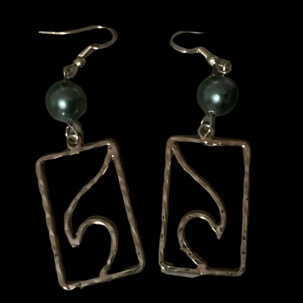 Green Shell Pearl Hamilton Gold Wave Earrings